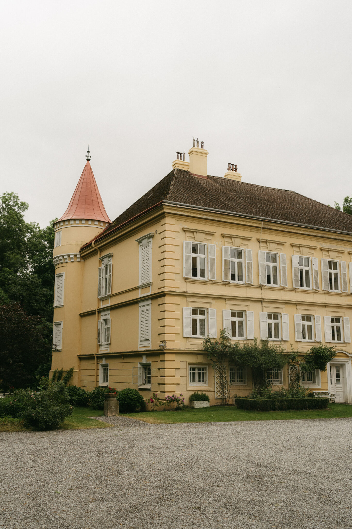 Hochzeitsplanerin für Italien & Österreich mit Komplettplanung, Locationsscout & Design
